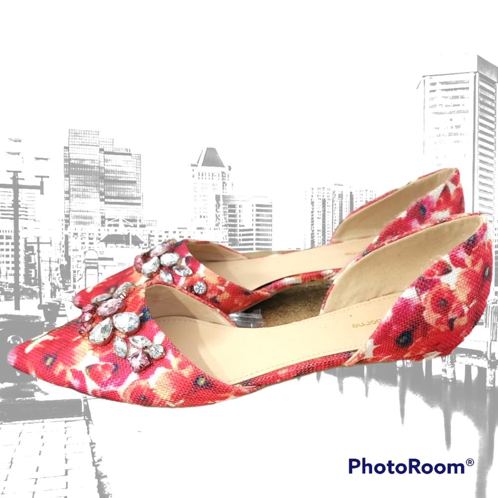 Liz Claiborne Jeweled Poppy Flats